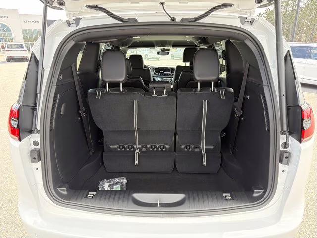 2026 Bright White Clearcoat Chrysler Pacifica Select FWD Van