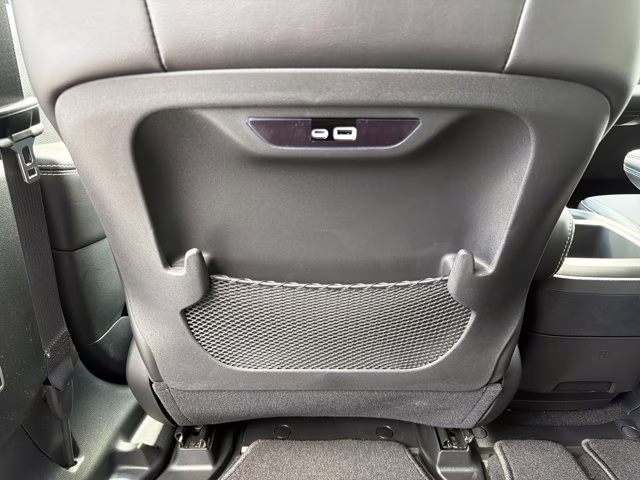 2026 Bright White Clearcoat Chrysler Pacifica Select FWD Van