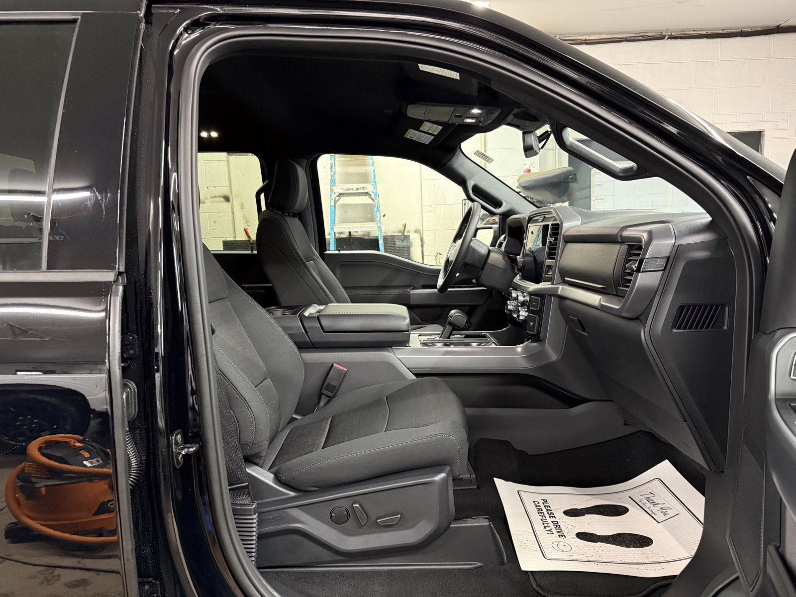 2026 Agate Black Metallic Ford F-150 XLT 4X4 Truck