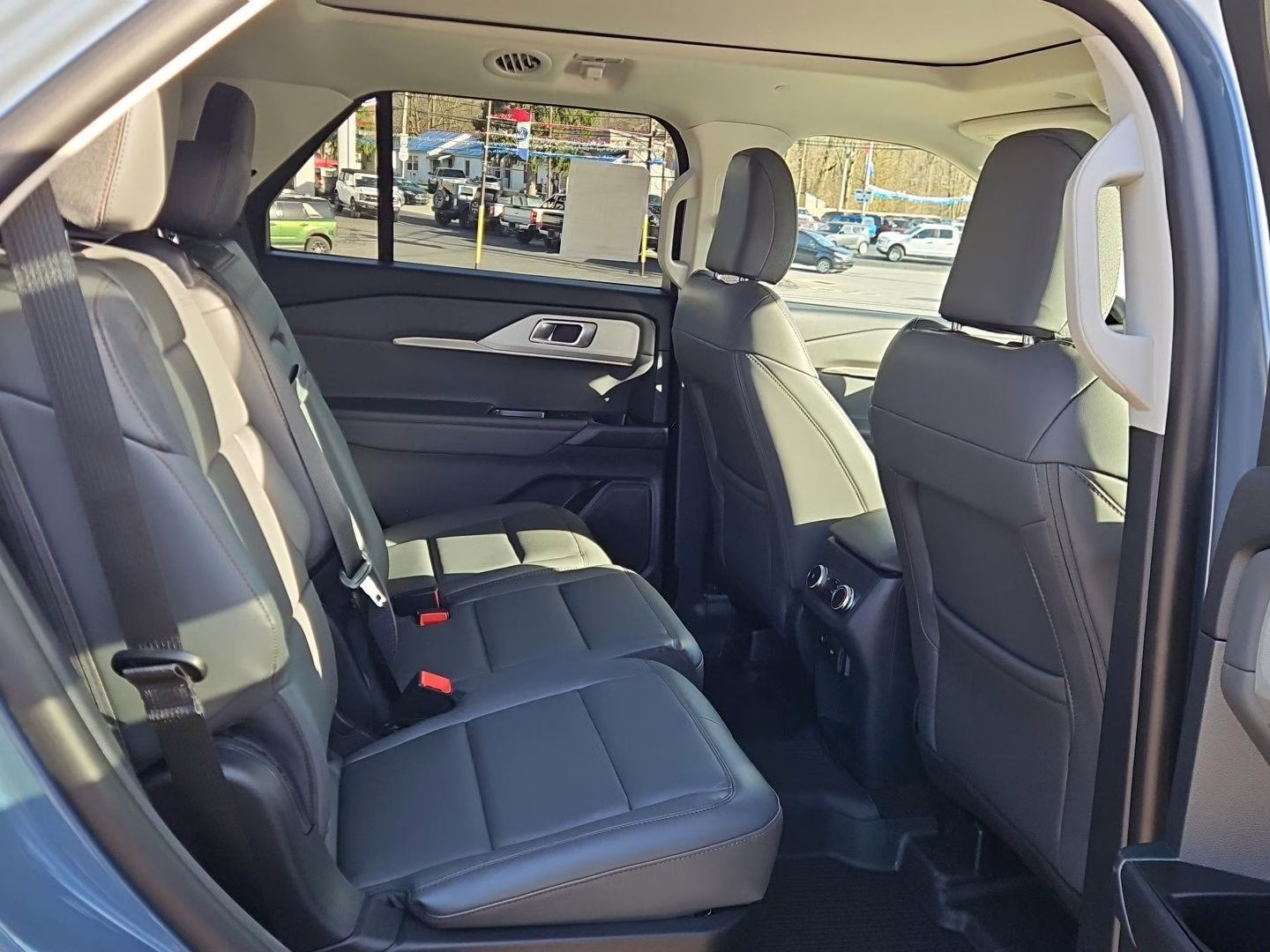 2026 Vapor Blue Metallic Ford Explorer Active 4X4 SUV