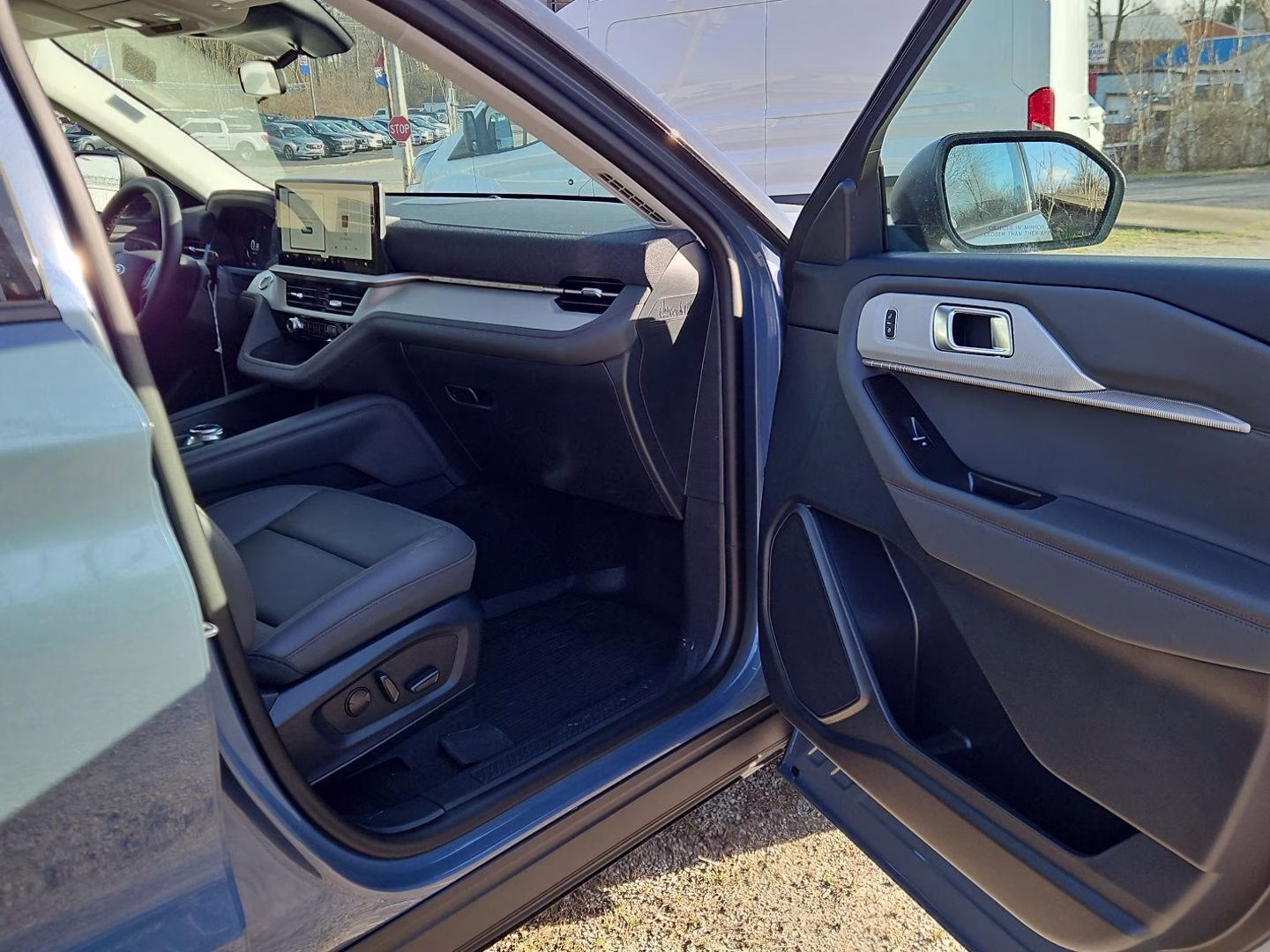 2026 Vapor Blue Metallic Ford Explorer Active 4X4 SUV