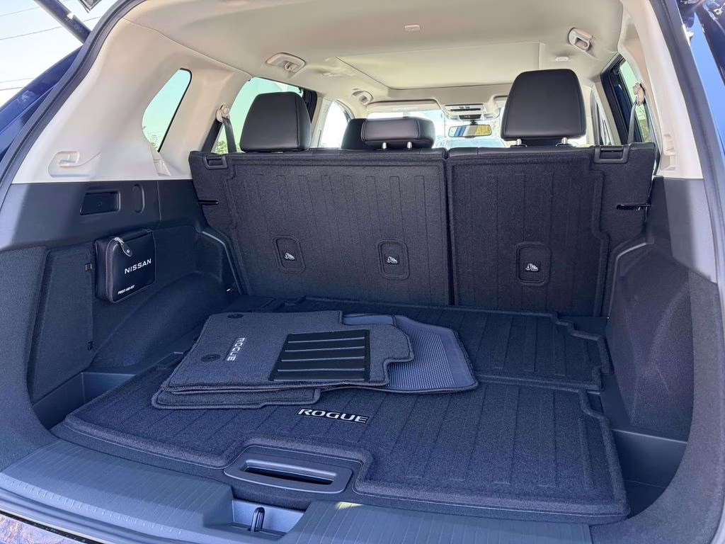 2026 Deep Ocean Blue Pearl Nissan Rogue Platinum AWD SUV