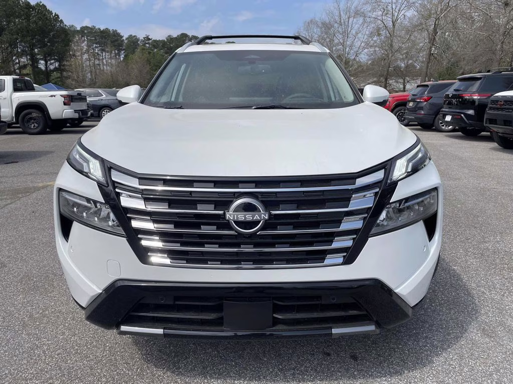 2026 Everest White Pearl Tricoat Nissan Rogue Platinum AWD SUV