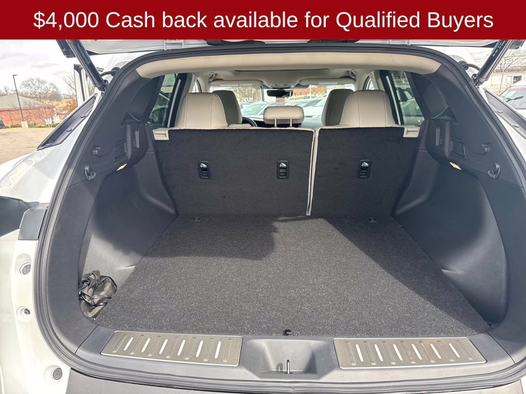 2026 Everest White Pearl Tricoat Nissan Murano SL AWD SUV