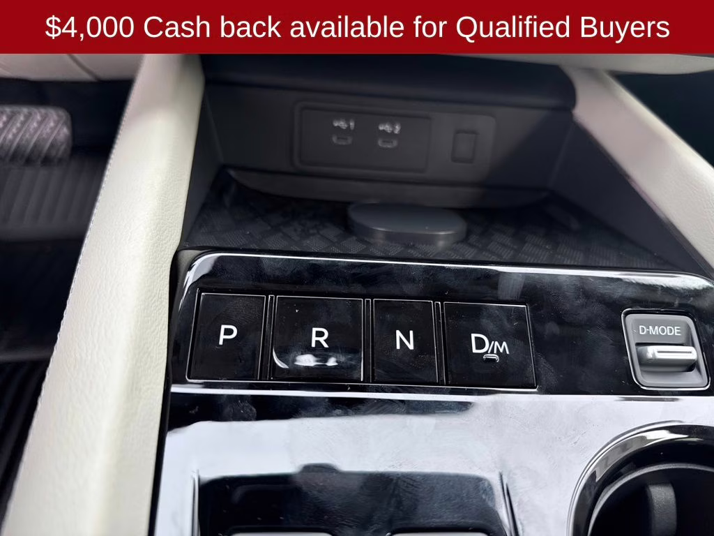 2026 Everest White Pearl Tricoat Nissan Murano SL AWD SUV