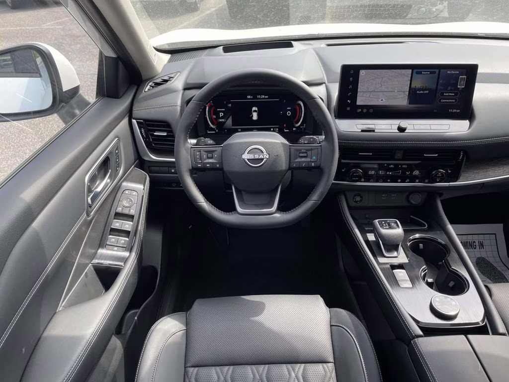 2026 Everest White Pearl Tricoat Nissan Rogue Platinum AWD SUV