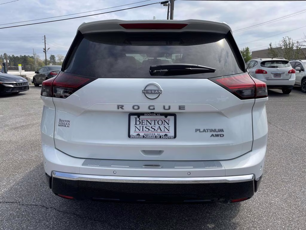 2026 Everest White Pearl Tricoat Nissan Rogue Platinum AWD SUV
