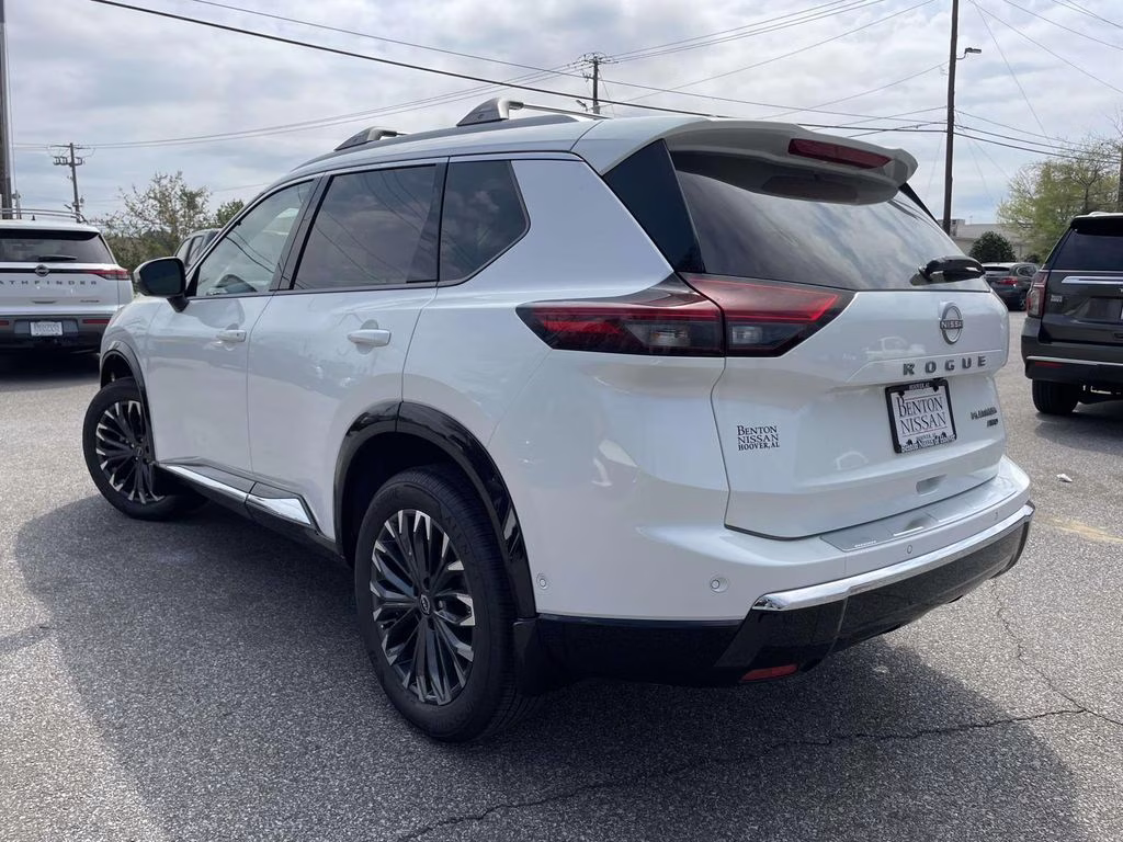 2026 Everest White Pearl Tricoat Nissan Rogue Platinum AWD SUV