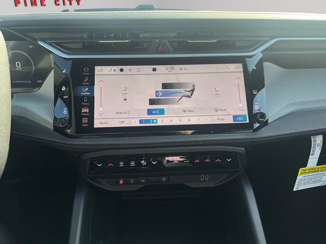 2026 Bright White Clearcoat Jeep Cherokee Limited 4X4 SUV