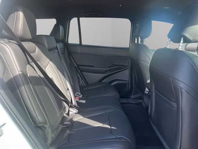 2026 Bright White Clearcoat Jeep Cherokee Limited 4X4 SUV