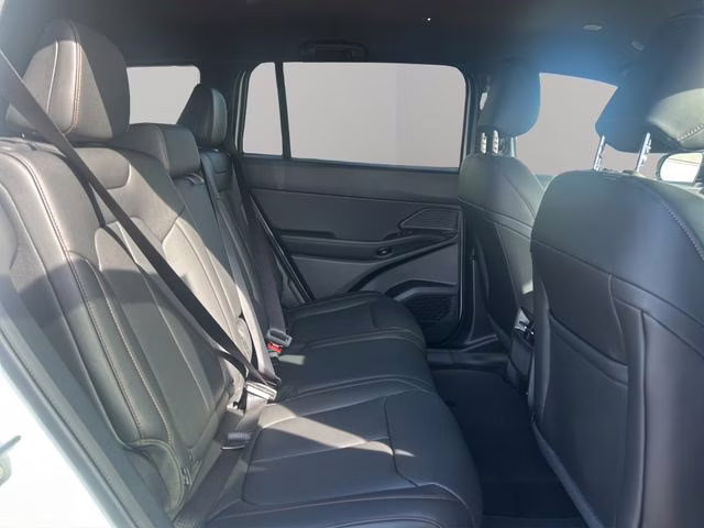 2026 Bright White Clearcoat Jeep Cherokee Limited 4X4 SUV