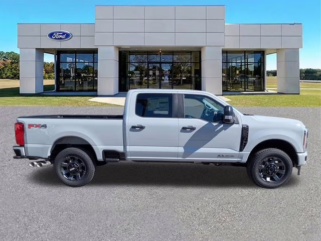 2026 Avalanche Ford Super Duty F-250 SRW XL 4X4 Truck