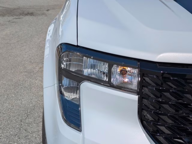 2026 White Metallic Ford Maverick XLT AWD Truck