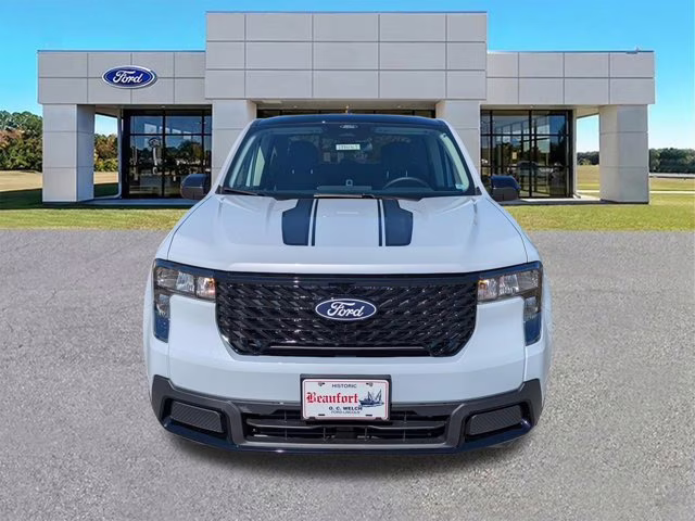 2026 White Metallic Ford Maverick XLT AWD Truck