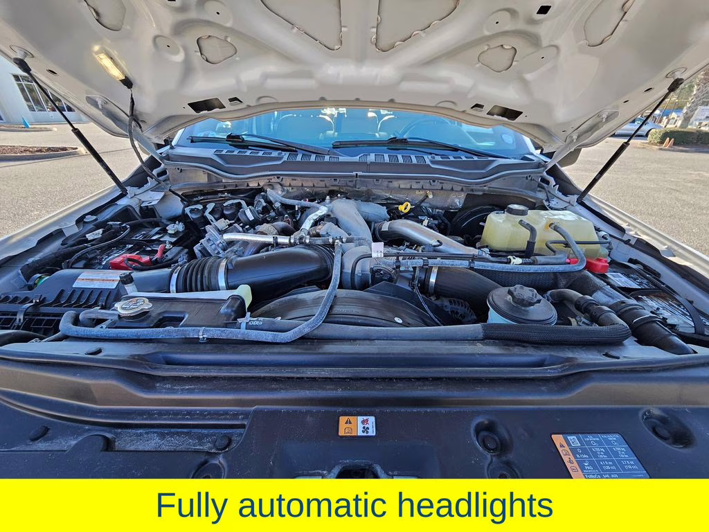 2021 Oxford White Ford Super Duty F-250 SRW XL 4X4 Truck