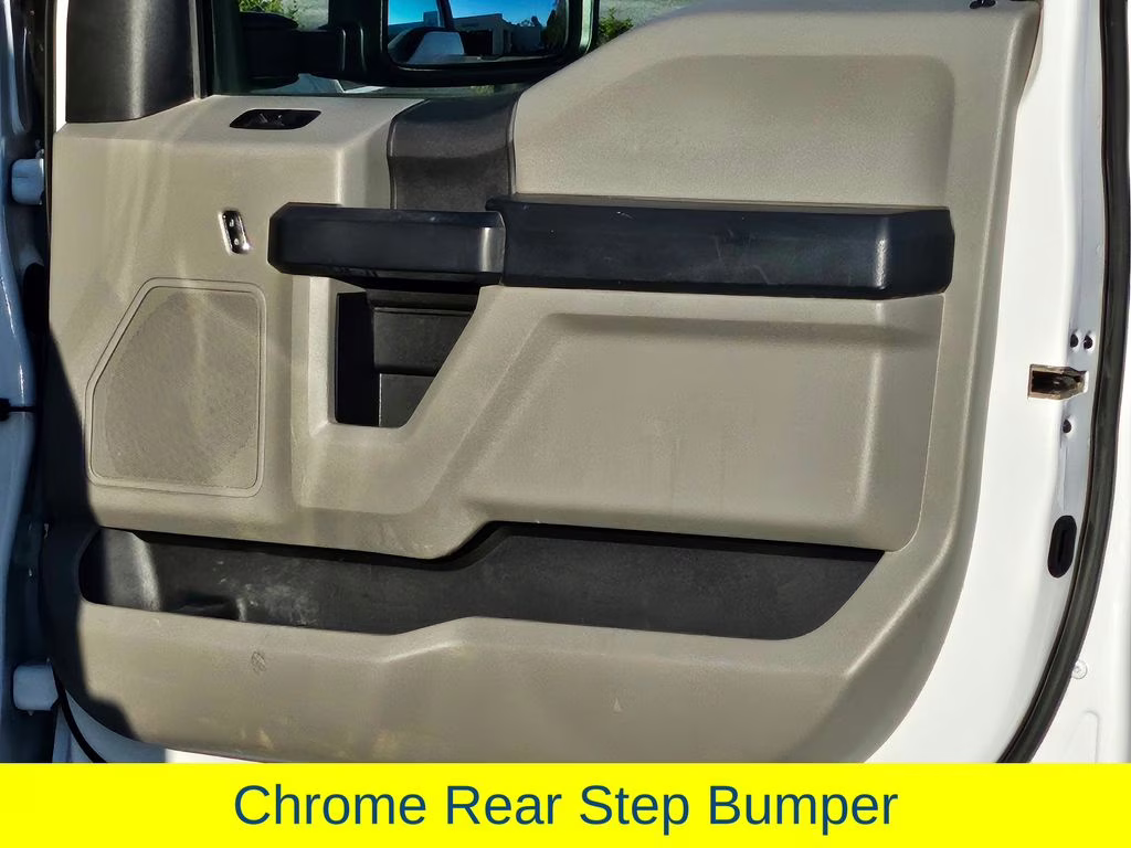 2021 Oxford White Ford Super Duty F-250 SRW XL 4X4 Truck