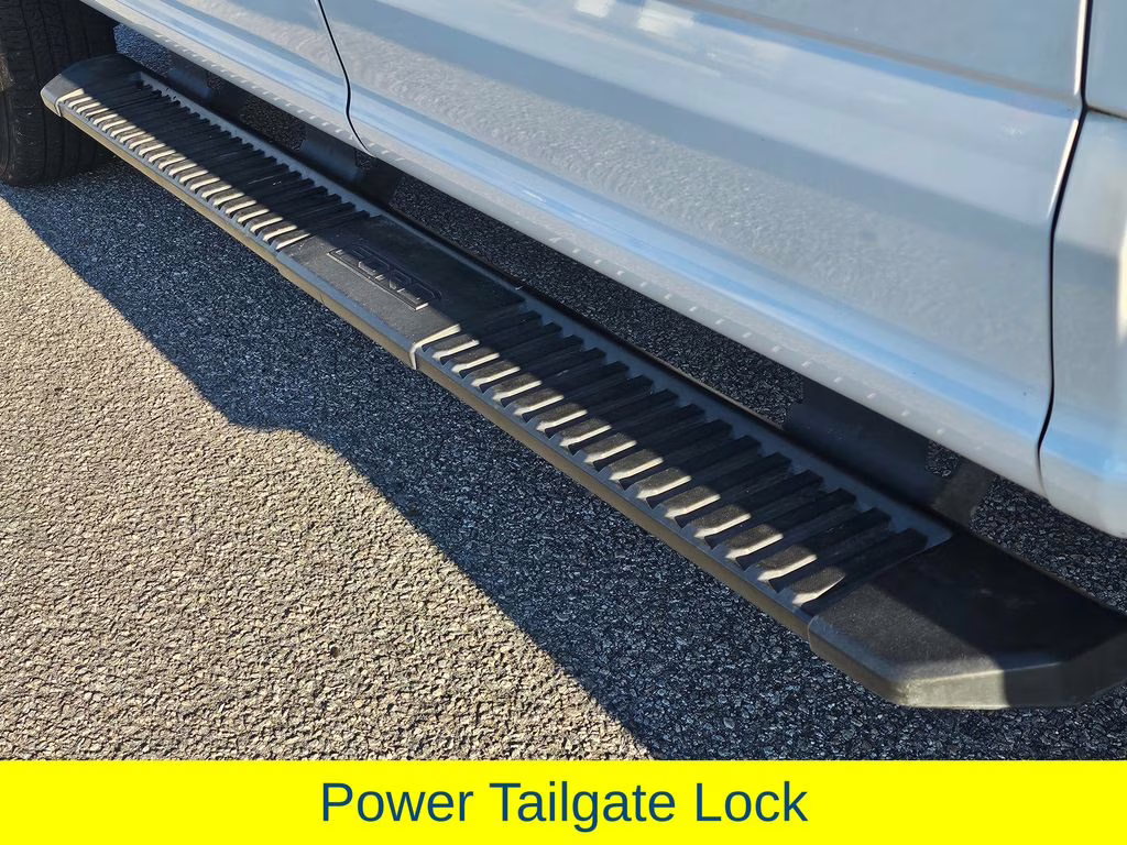 2021 Oxford White Ford Super Duty F-250 SRW XL 4X4 Truck