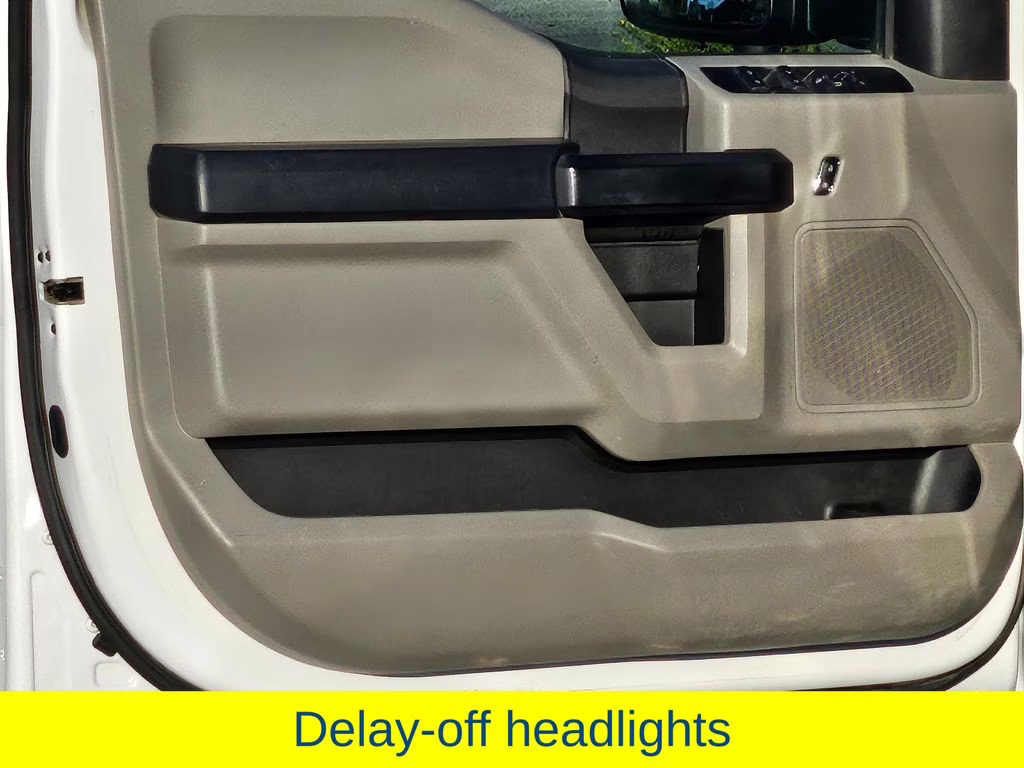 2021 Oxford White Ford Super Duty F-250 SRW XL 4X4 Truck