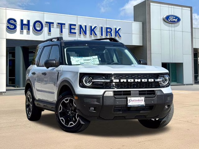 2026 White Ford Bronco Sport Outer Banks 4X4 SUV