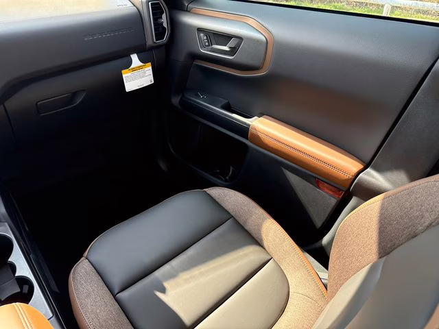 2026 White Ford Bronco Sport Outer Banks 4X4 SUV