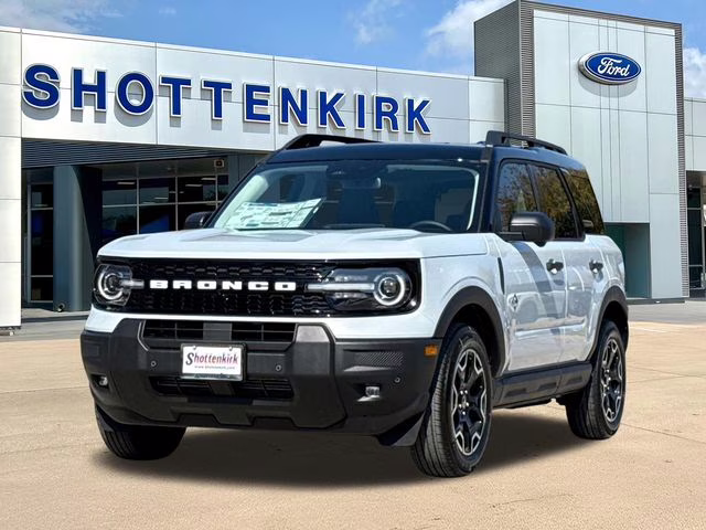 2026 White Ford Bronco Sport Outer Banks 4X4 SUV