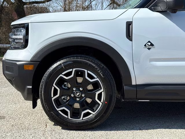 2026 White Ford Bronco Sport Outer Banks 4X4 SUV