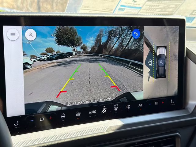 2026 Oxford White Ford Bronco Sport Badlands 4X4 SUV