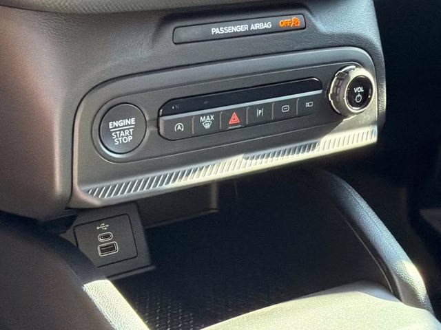 2026 Oxford White Ford Bronco Sport Badlands 4X4 SUV