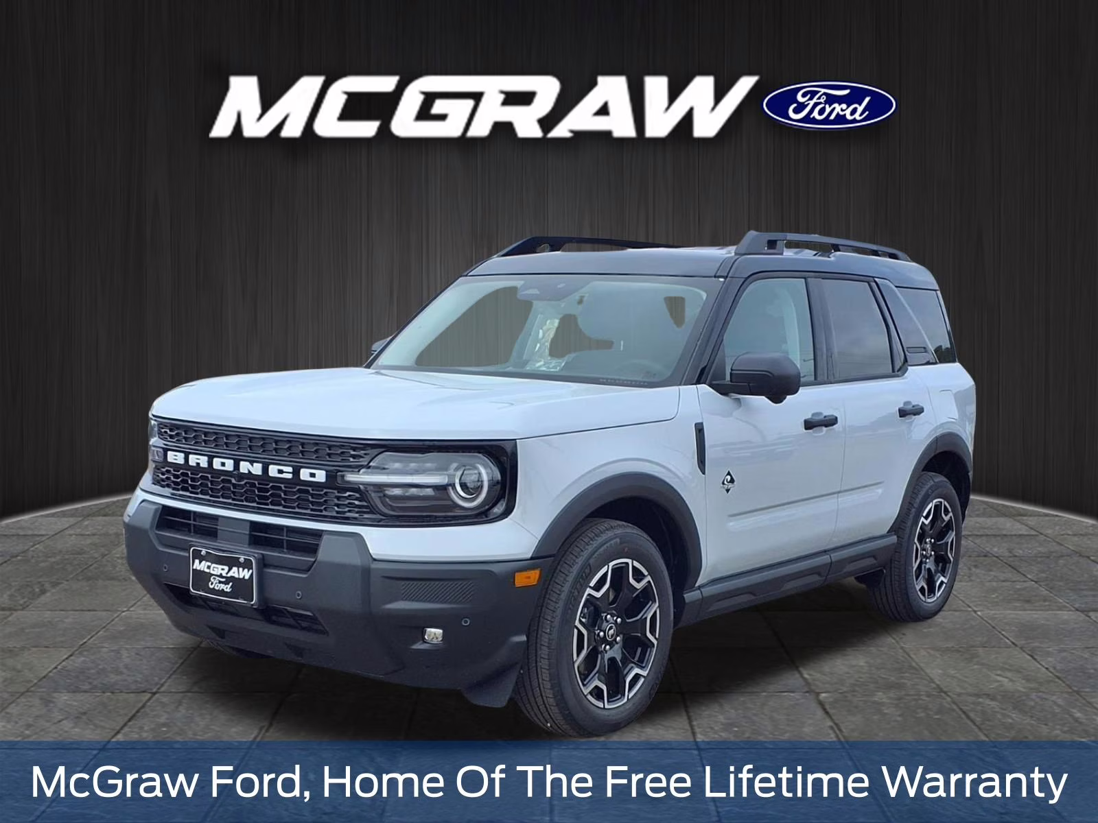 2026 White Metallic Ford Bronco Sport Outer Banks 4X4 SUV