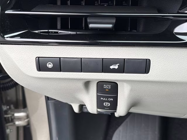 2026 Champagne Silver Metallic Nissan Murano SL AWD SUV