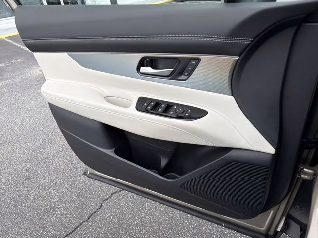 2026 Champagne Silver Metallic Nissan Murano SL AWD SUV