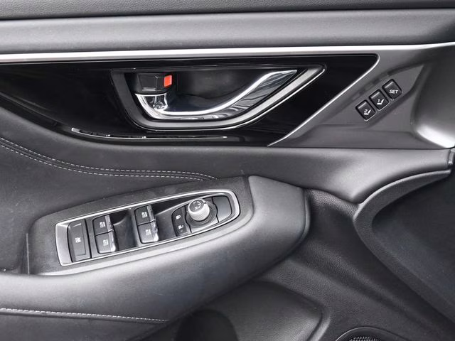 2024 Crystal Black Silica Subaru Outback Limited AWD SUV