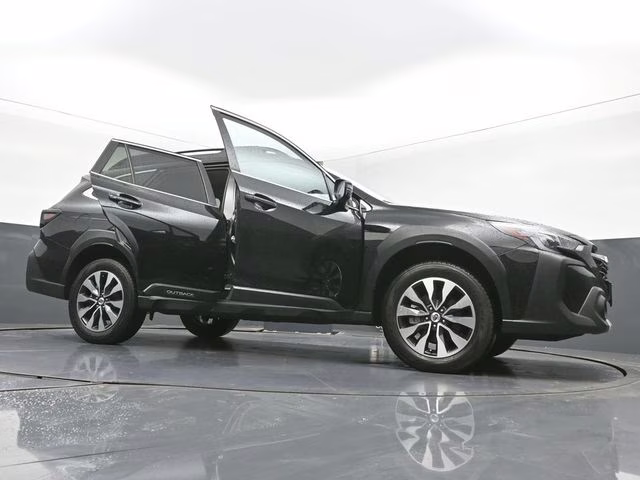 2024 Crystal Black Silica Subaru Outback Limited AWD SUV