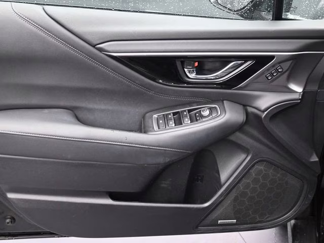 2024 Crystal Black Silica Subaru Outback Limited AWD SUV