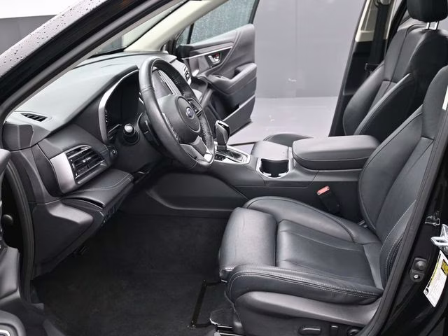 2024 Crystal Black Silica Subaru Outback Limited AWD SUV