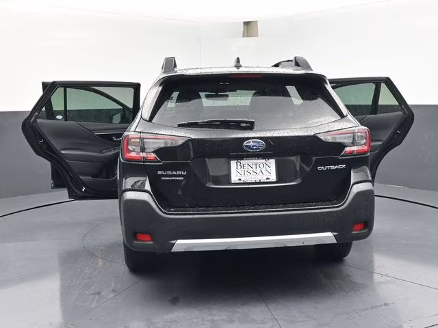 2024 Crystal Black Silica Subaru Outback Limited AWD SUV