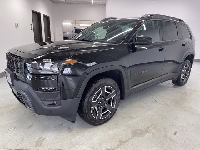 2026 Diamond Black Crystal Pearlcoat Jeep Cherokee Laredo 4X4 SUV