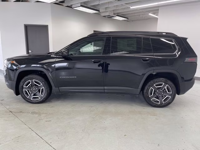 2026 Diamond Black Crystal Pearlcoat Jeep Cherokee Laredo 4X4 SUV