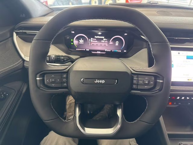 2026 Diamond Black Crystal Pearlcoat Jeep Cherokee Laredo 4X4 SUV