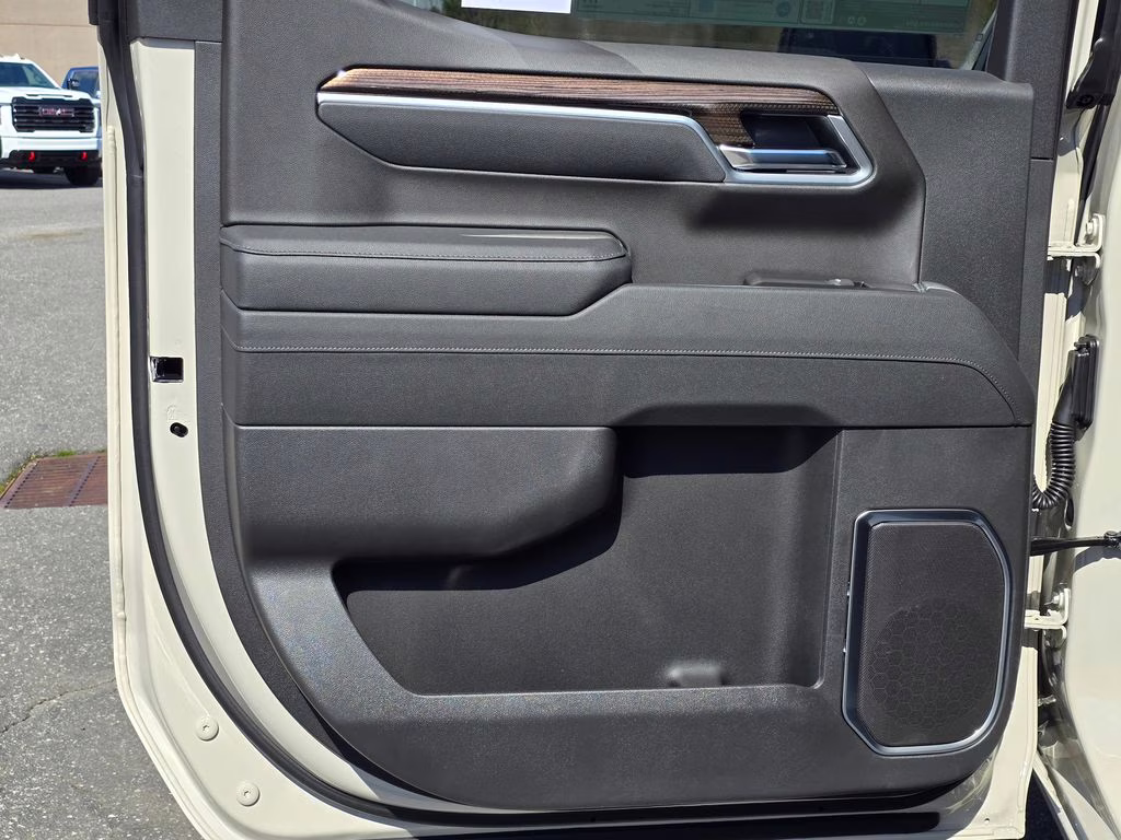 2026 White Sands Chevrolet Silverado 1500 RST 4X4 Truck