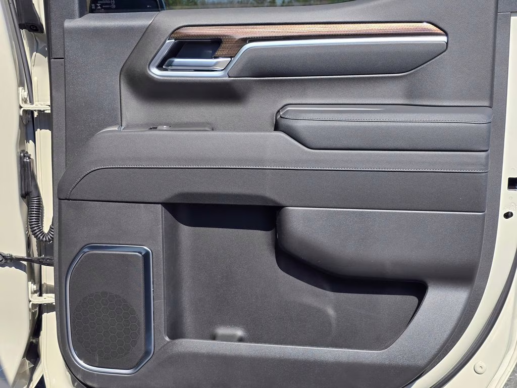 2026 White Sands Chevrolet Silverado 1500 RST 4X4 Truck