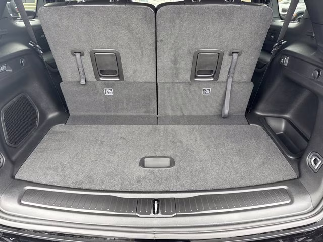 2026 Diamond Black Crystal Pearlcoat Jeep Grand Cherokee L Limited RWD SUV