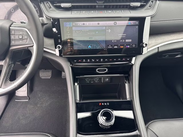 2026 Diamond Black Crystal Pearlcoat Jeep Grand Cherokee L Limited RWD SUV