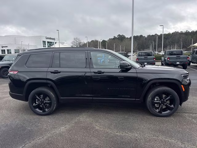 2026 Diamond Black Crystal Pearlcoat Jeep Grand Cherokee L Limited RWD SUV