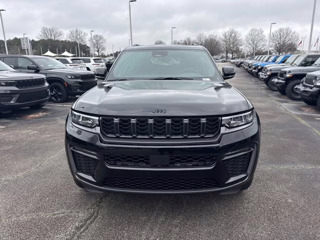 2026 Diamond Black Crystal Pearlcoat Jeep Grand Cherokee L Limited RWD SUV