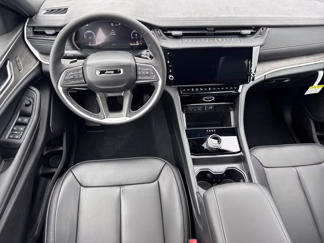 2026 Diamond Black Crystal Pearlcoat Jeep Grand Cherokee L Limited RWD SUV