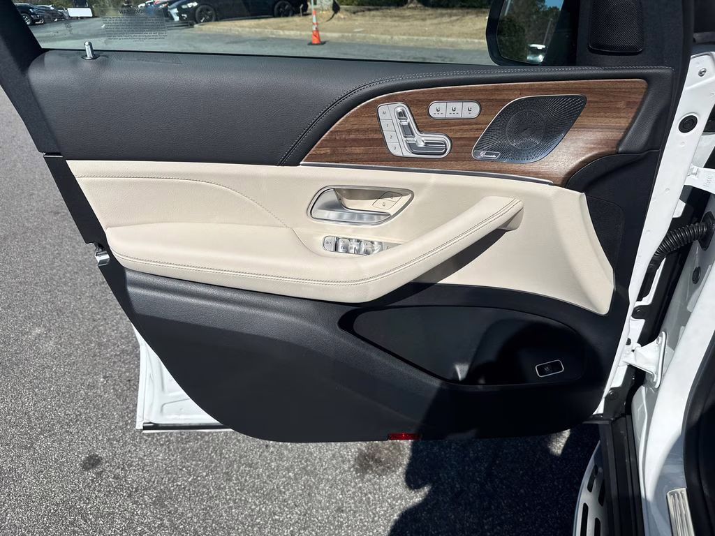2026 135/885white Mercedes-Benz GLE GLE 350 RWD SUV