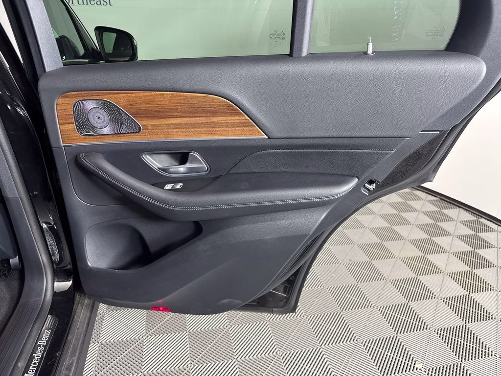 2026 Obsidian Black Metallic Mercedes-Benz GLE GLE 350 AWD SUV