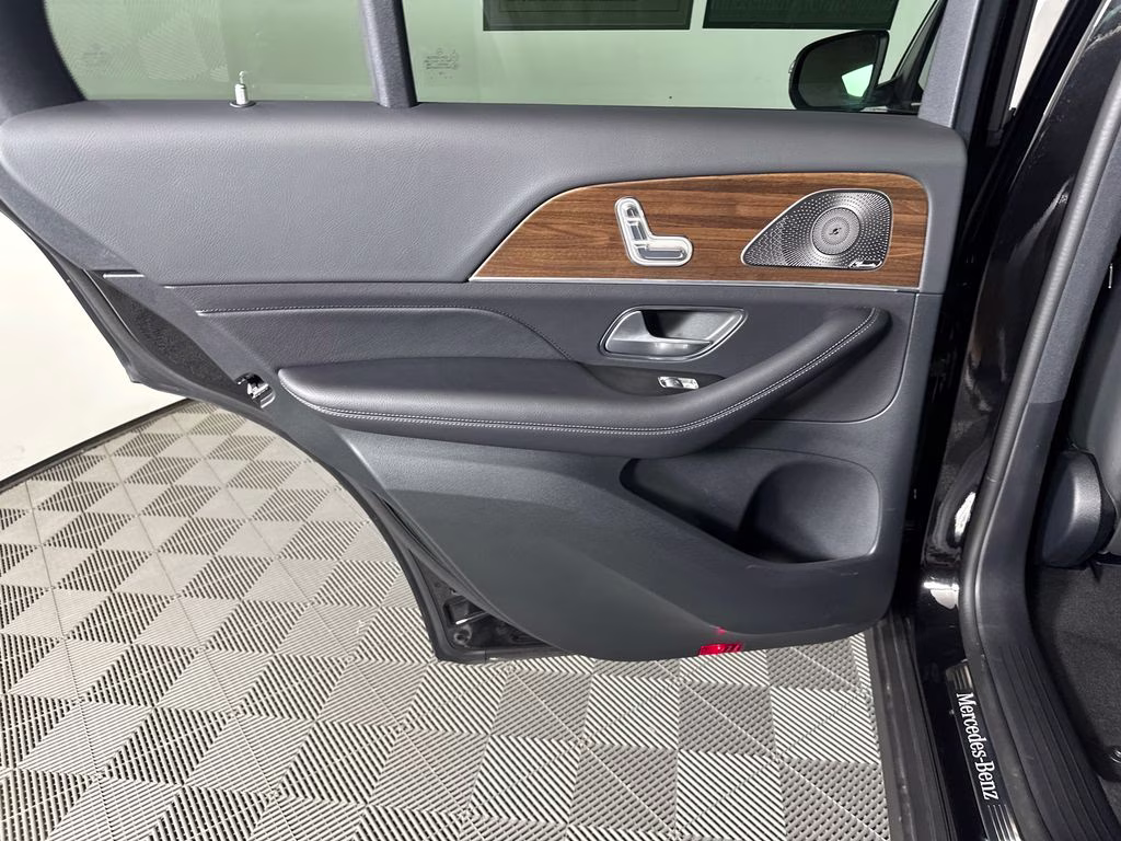 2026 Obsidian Black Metallic Mercedes-Benz GLE GLE 350 AWD SUV