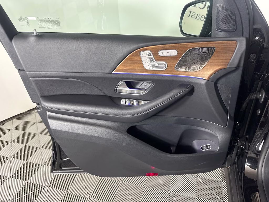 2026 Obsidian Black Metallic Mercedes-Benz GLE GLE 350 AWD SUV
